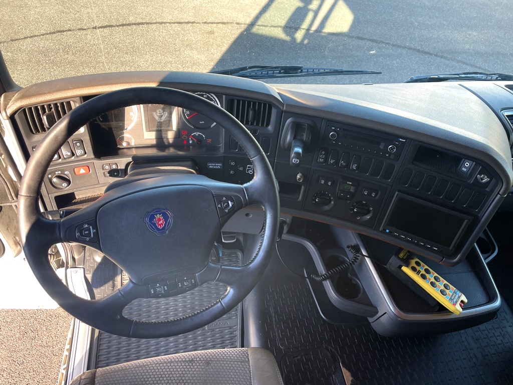 SCANIA R560 + PEZZAIOLI - 3 étages - 2013