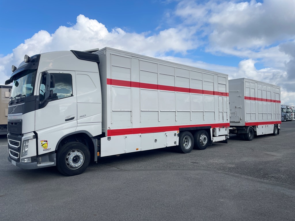 VOLVO FH460 + SAMRO - 2 étages REGNAULT - 2016 + 2007