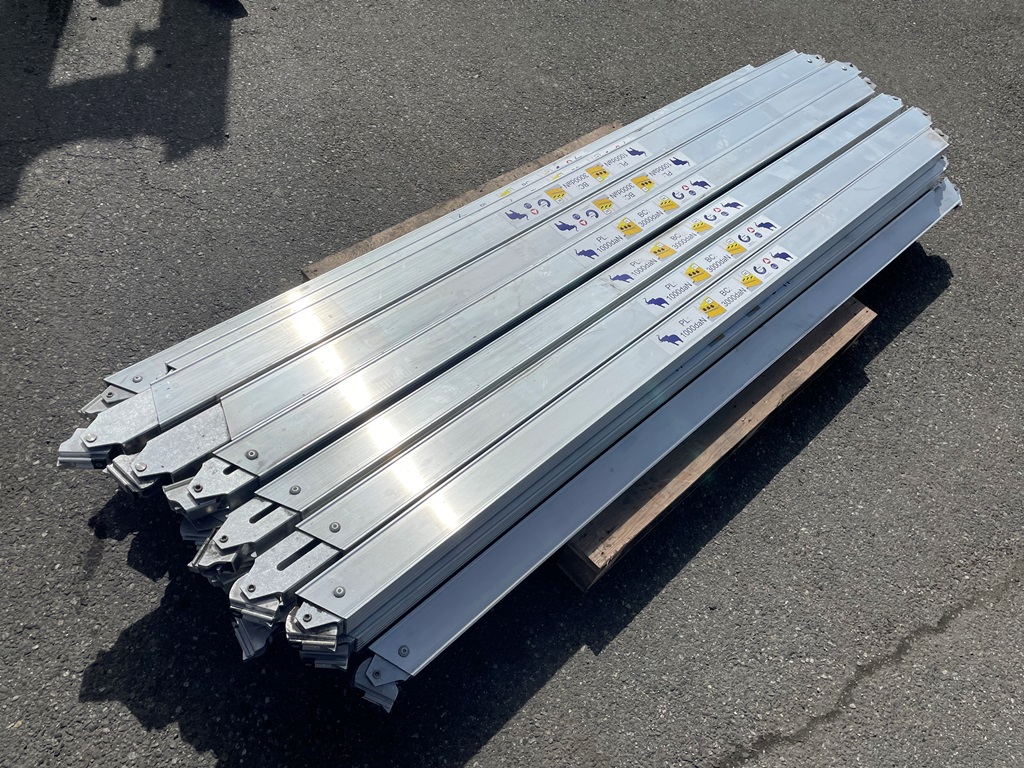 SCHMITZ CARGOBULL - Poutres pour chargement à double étage - Neuves