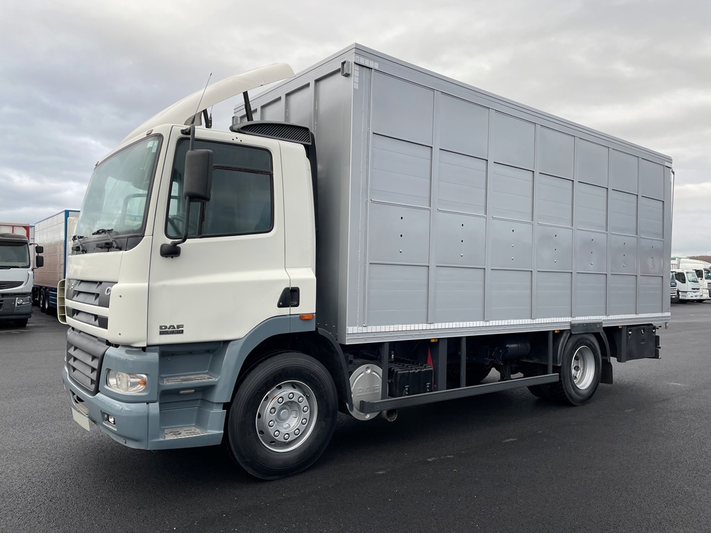 DAF - 85CF430 - 2 floors GUITTON - 2004