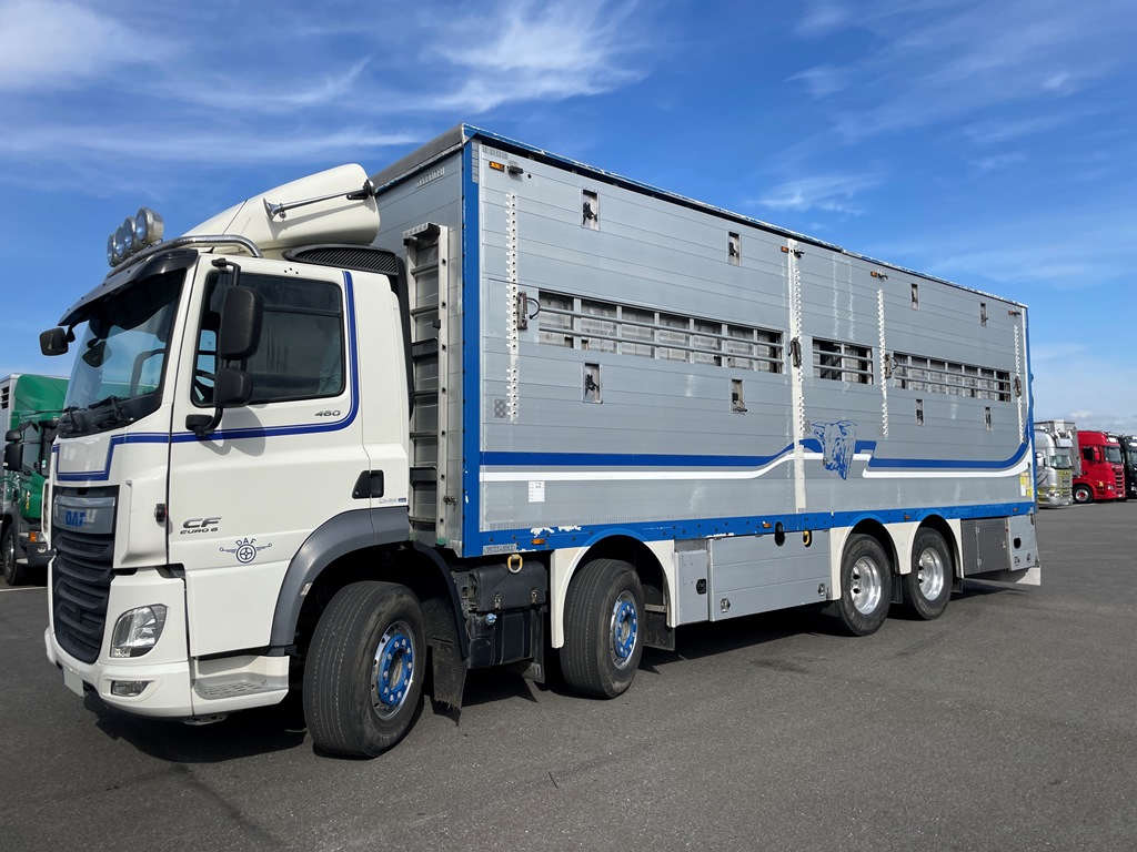 DAF CF460 - 8x4 - 2 étages - 2 compartiments PEZZAIOLI - 2017