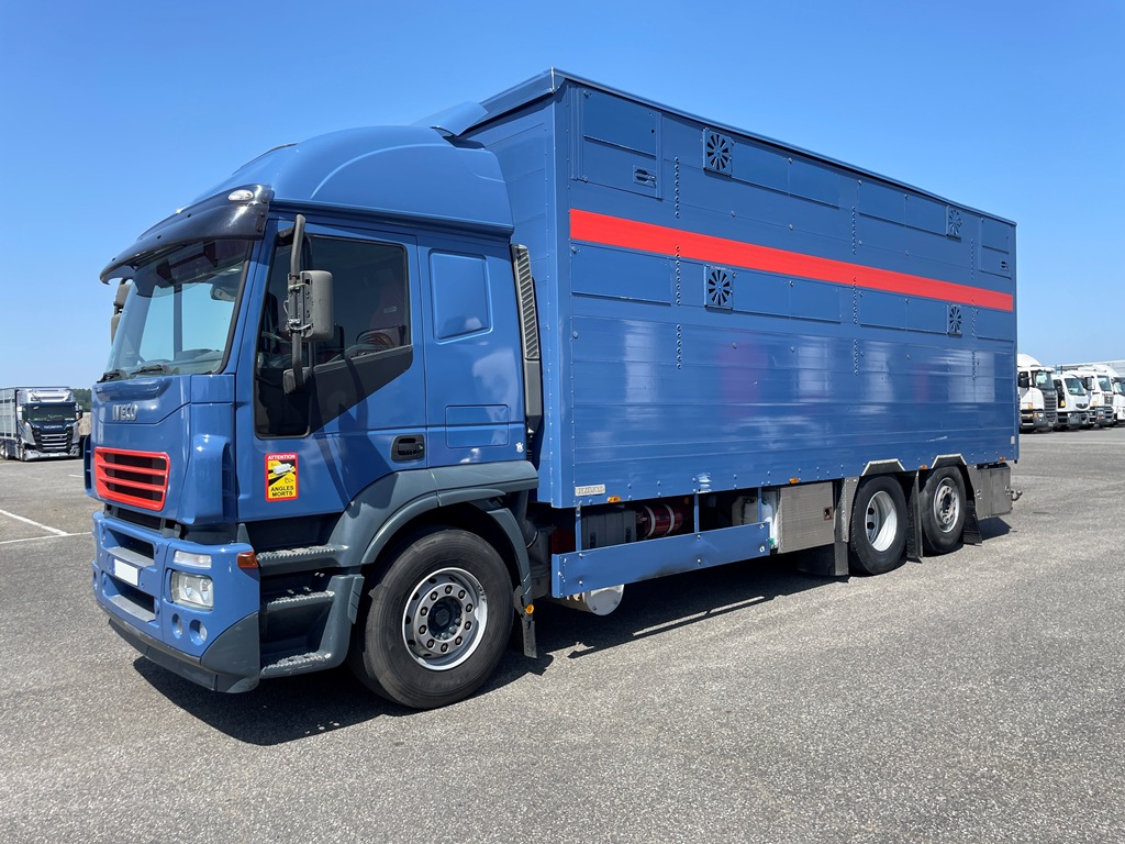 IVECO STRALIS 430 - bétaillère 2 étages PEZZAIOLI - 2005