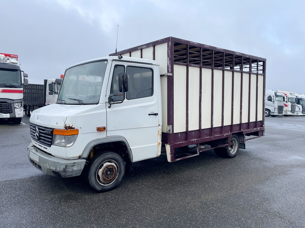 MERCEDES 512D - bétaillère - 2000