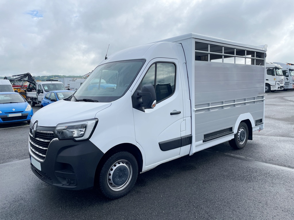 RENAULT MASTER DCI 150CH - 2022 - caisse bétaillère alu neuve