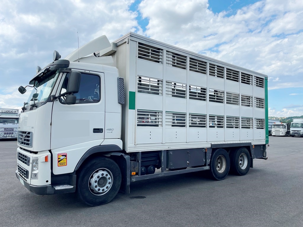 VOLVO FH480 - 3 étages GUITTON - 2008