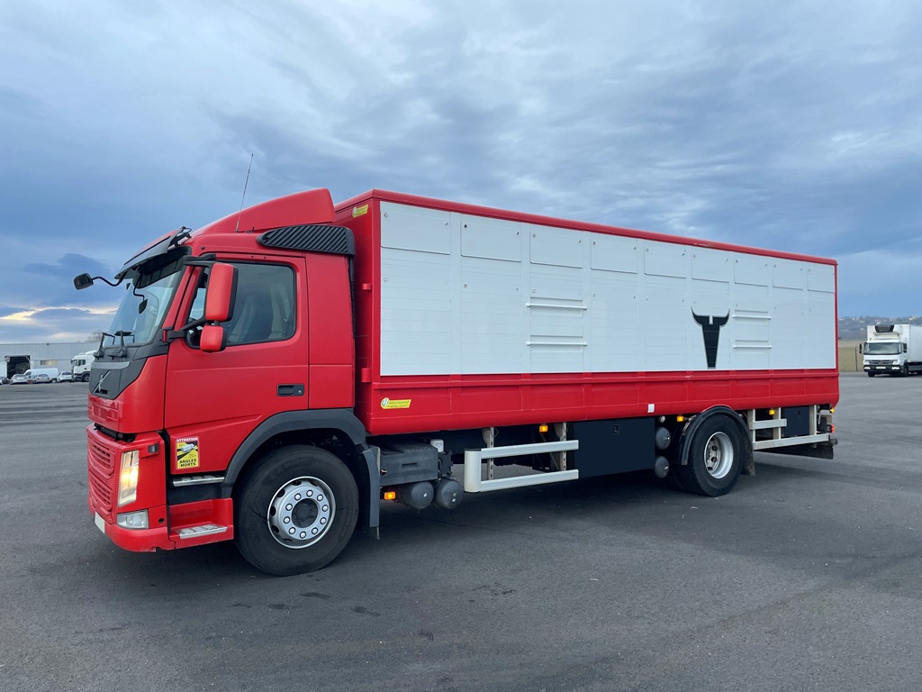 VOLVO FM370 - Bétaillère HARMAND - 2014