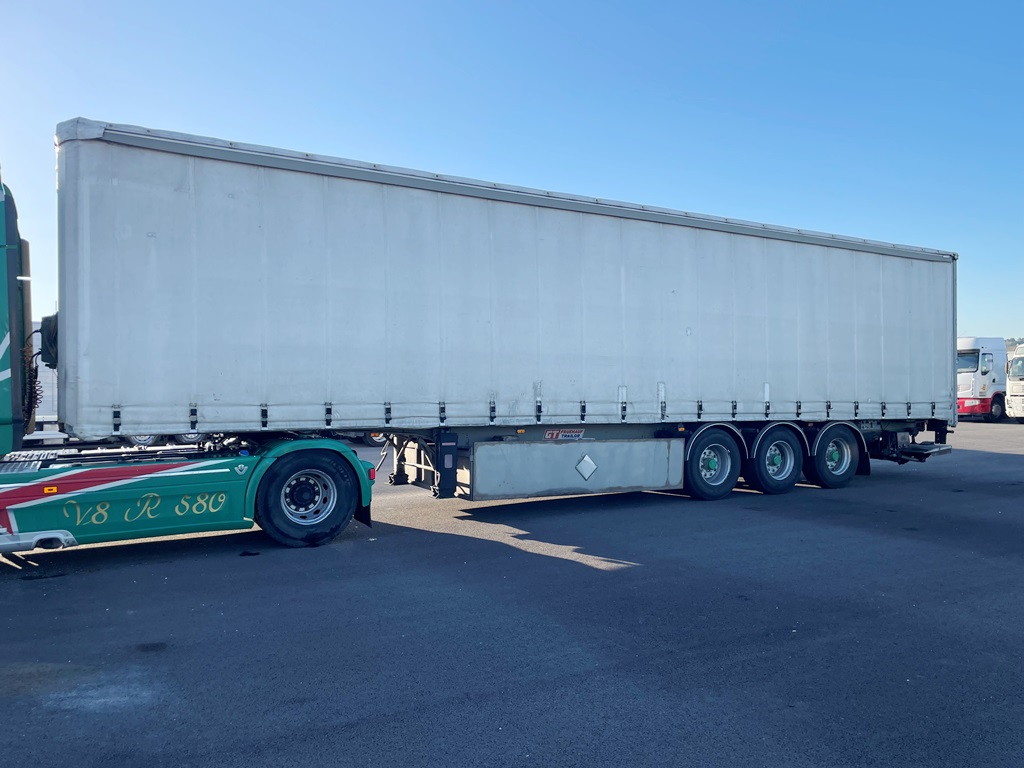 GENERAL TRAILERS - BACHEE - RIDEAUX COULISSANTS PLSC - 2001