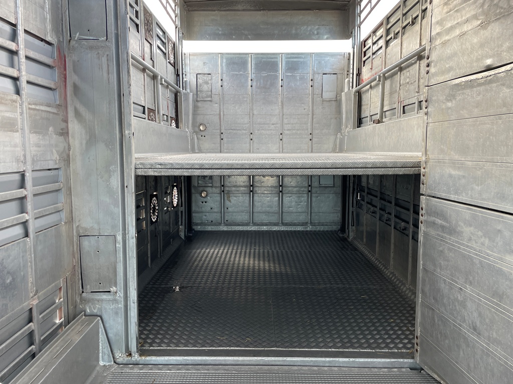 PEZZAIOLI - 3 étages - 2 compartiments - 2006