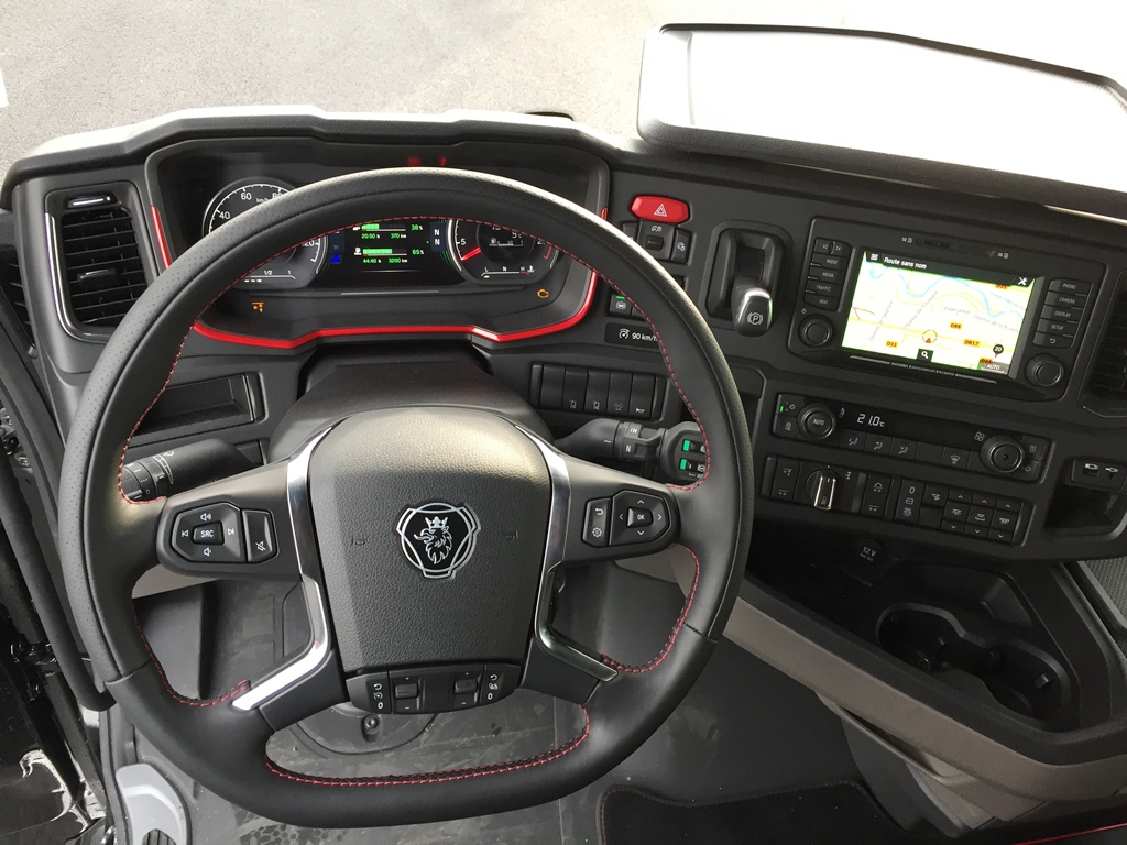 SCANIA - S730 - 6x2 - TOPLINE - V8 - 2019 - FRANCK CASSÉ