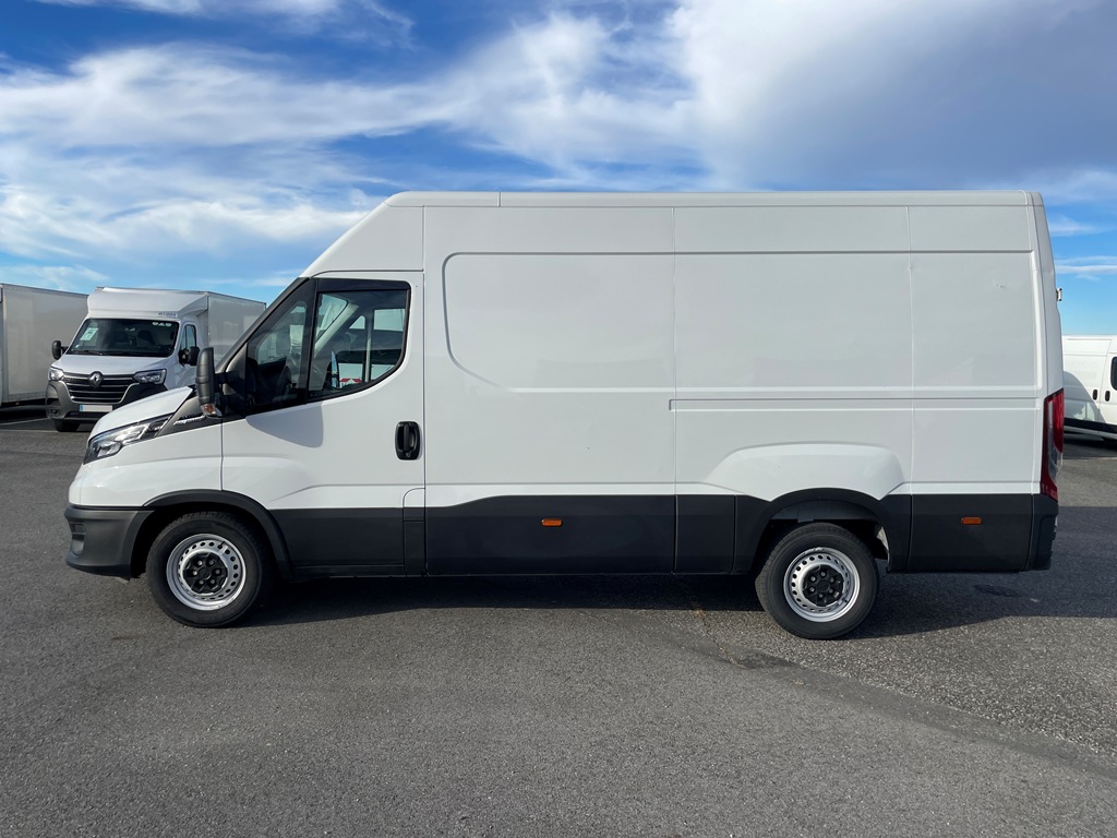 IVECO DAILY FG III 35S14 2.3 HPi 136CH HI-MATIC - 2023