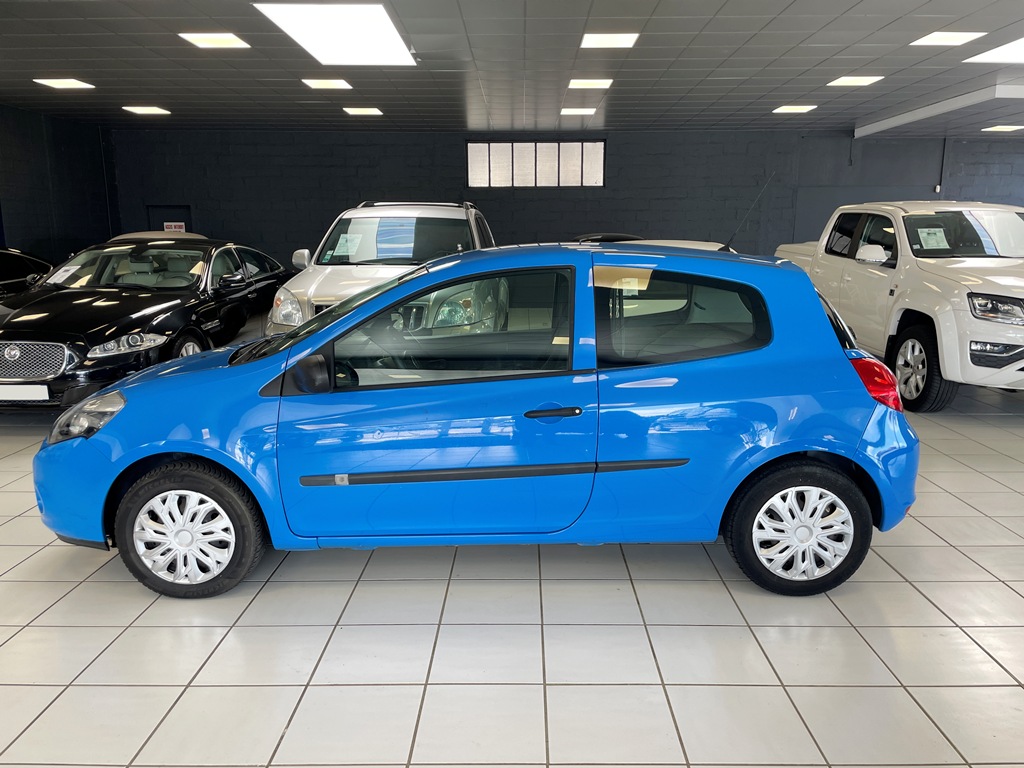 RENAULT CLIO STE III (S85) 1.5 DCI 75CH AIR ECO² 3P - 2013