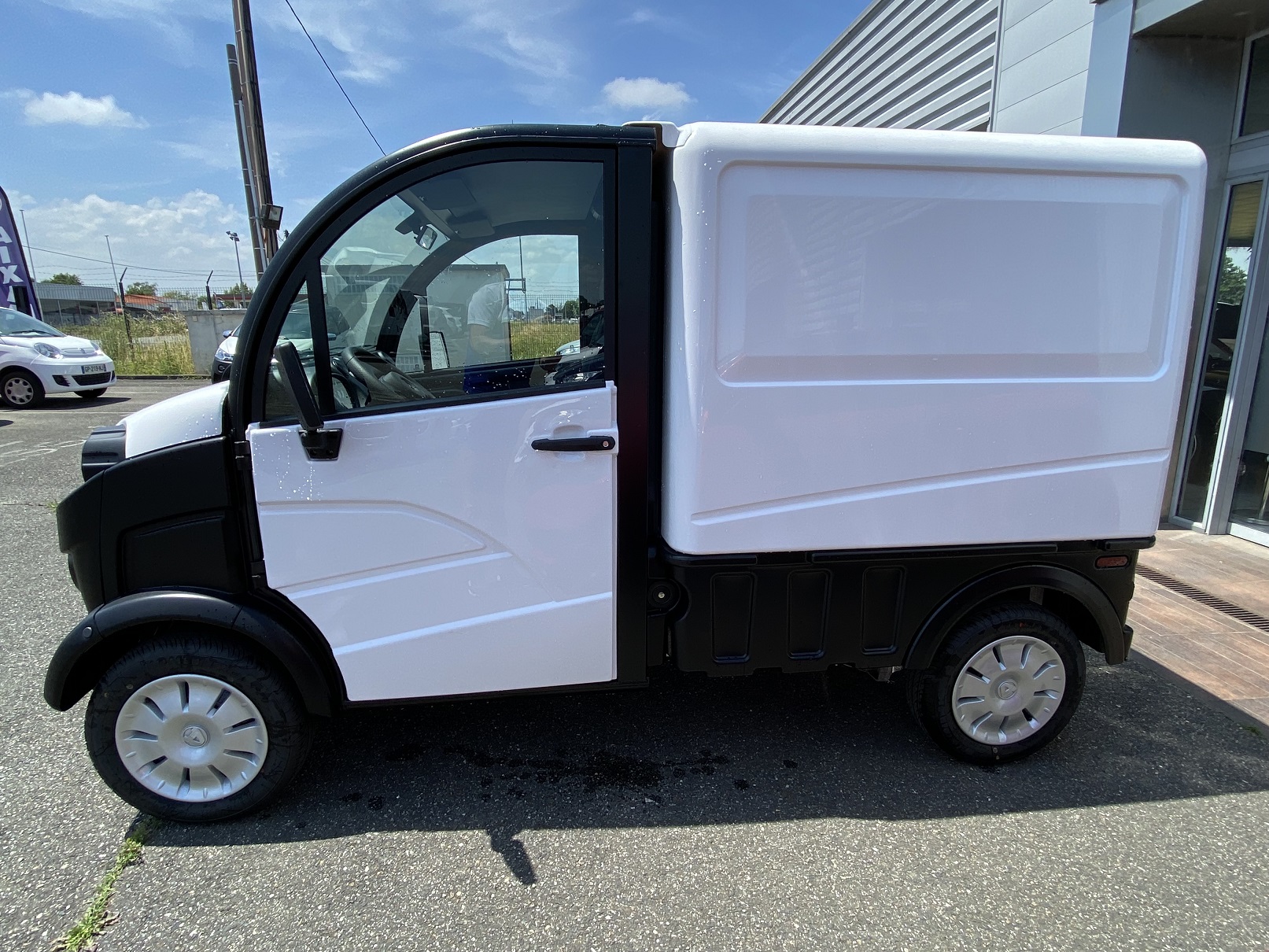 AIXAM D-TRUCK FOURGON- NEUF