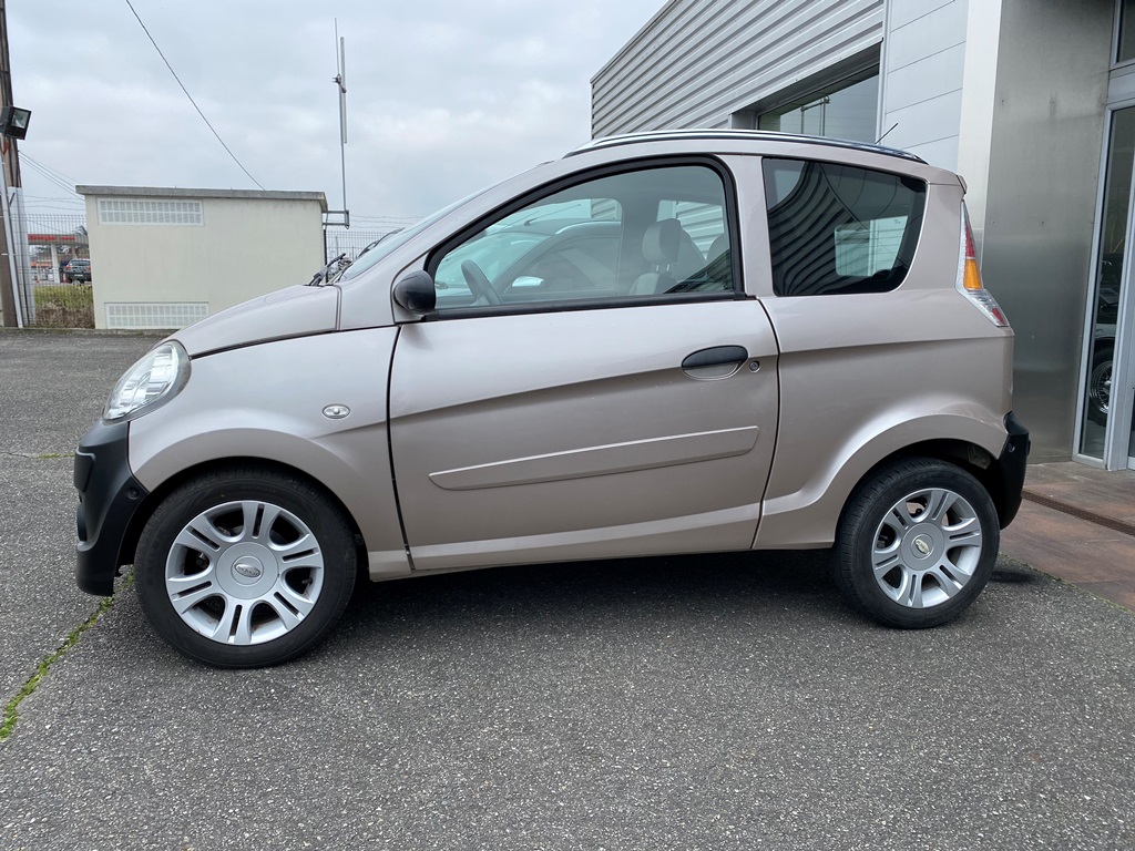 MICROCAR M.GO - 2009