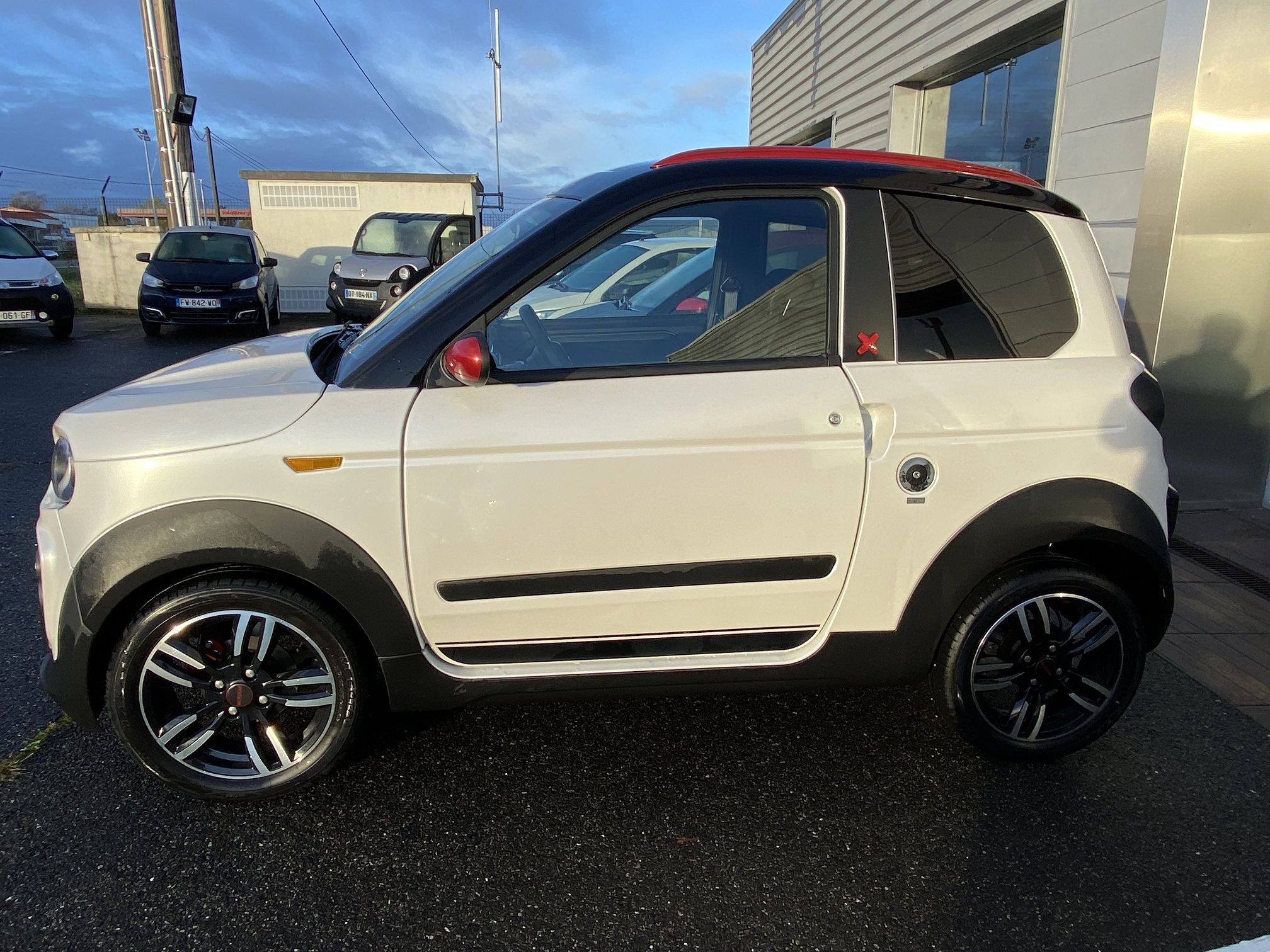 MICROCAR MGO X - 2019